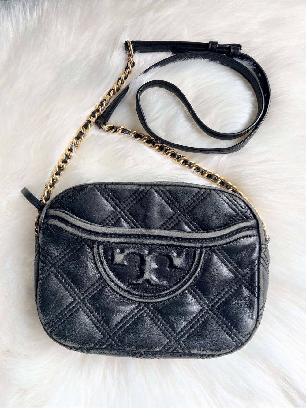 Tory Burch Fleming Camera Bag Black Quilted Leather Crossbody Gold Chain